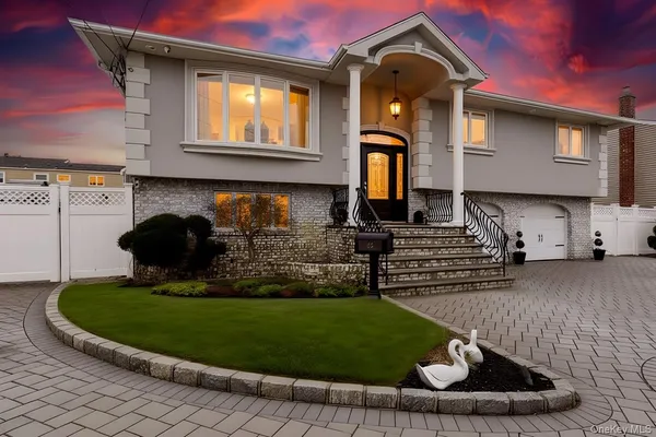 $1,099,000 | 187 Massapequa Avenue, Massapequa, NY 11758