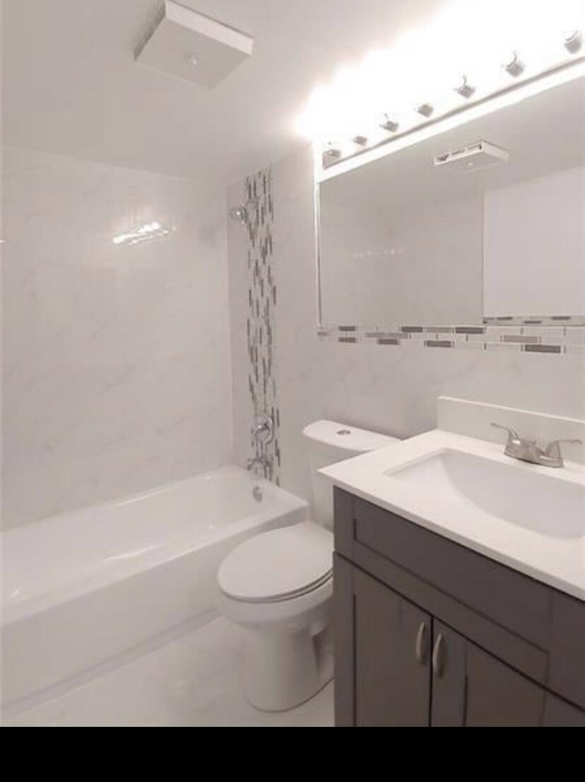 9903 Three Lakes Circle Boca Raton, FL 33428 - Photo 14 of 19 B8822B2B-9830-47A2-9E33-1EEE55F26A15
