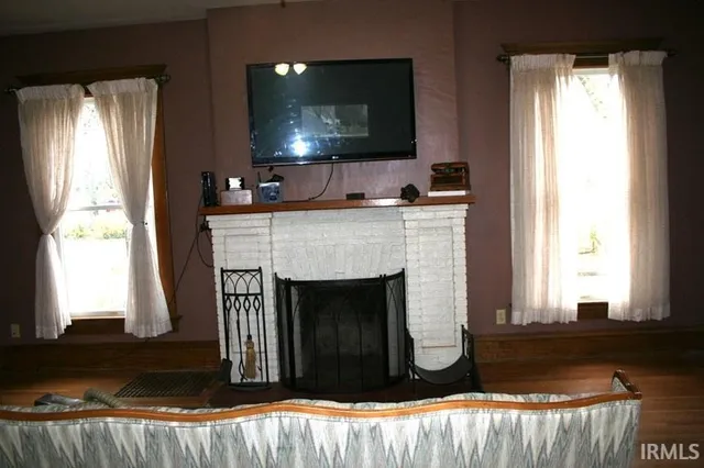 $278,000 | 1353 East Clinton Street, Frankfort, IN 46041