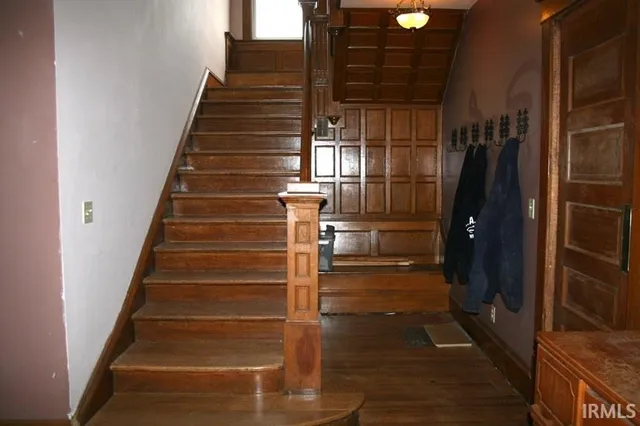 $278,000 | 1353 East Clinton Street, Frankfort, IN 46041