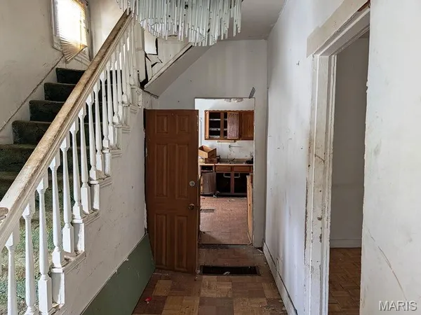 $19,900 | 4943 Genevieve Avenue, St. Louis, MO 63120
