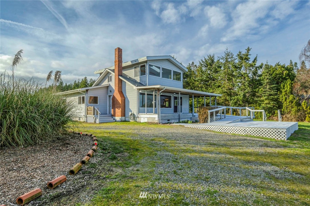 1376 East Marrowstone Road Nordland, WA 98358 - Photo 2 of 27 Gallery Image 2