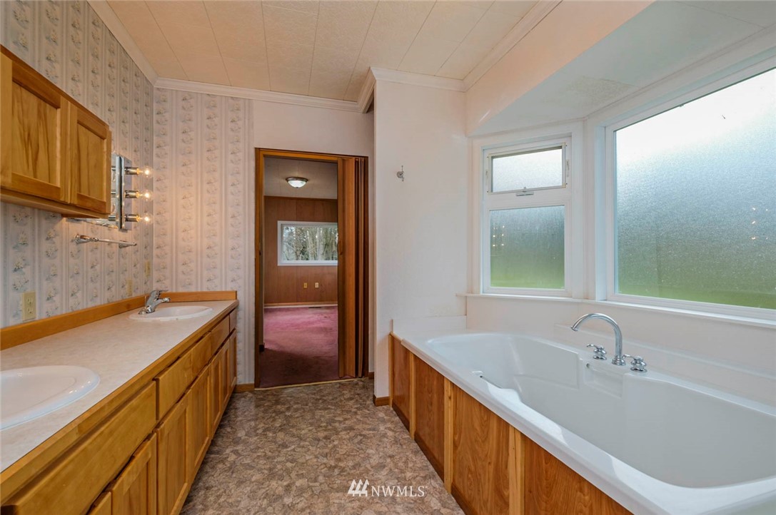 1376 East Marrowstone Road Nordland, WA 98358 - Photo 16 of 27 Gallery Image 16