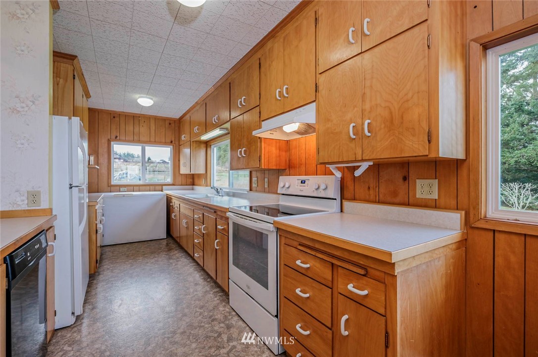 1376 East Marrowstone Road Nordland, WA 98358 - Photo 10 of 27 Gallery Image 10