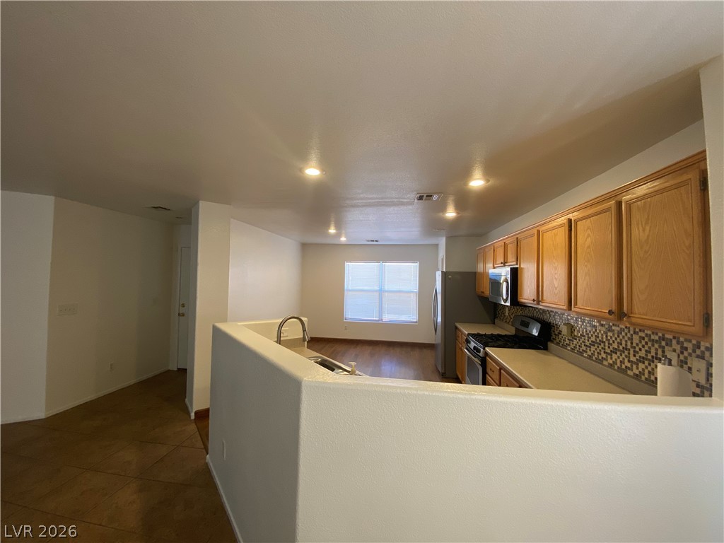 443 Groft Way Henderson, NV 89015 - Photo 4 of 18