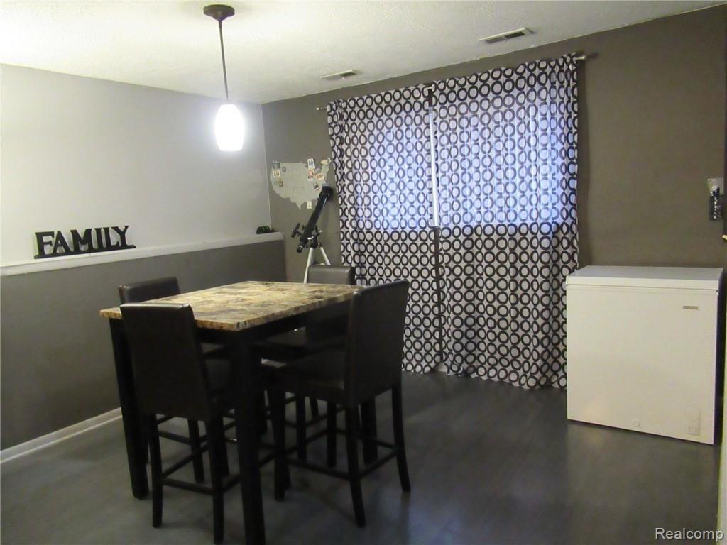 32042 Covington Road Rockwood, MI 48173 - Photo 18 of 22 1682489934527048661_IMG_0047.JPG