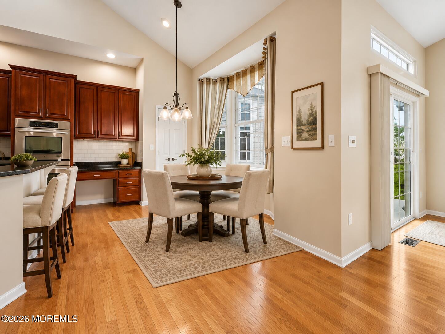 7 Brattleboro Road Jackson, NJ 08527 - Photo 17 of 30 Warm Traditional Kitchen Dining Nook