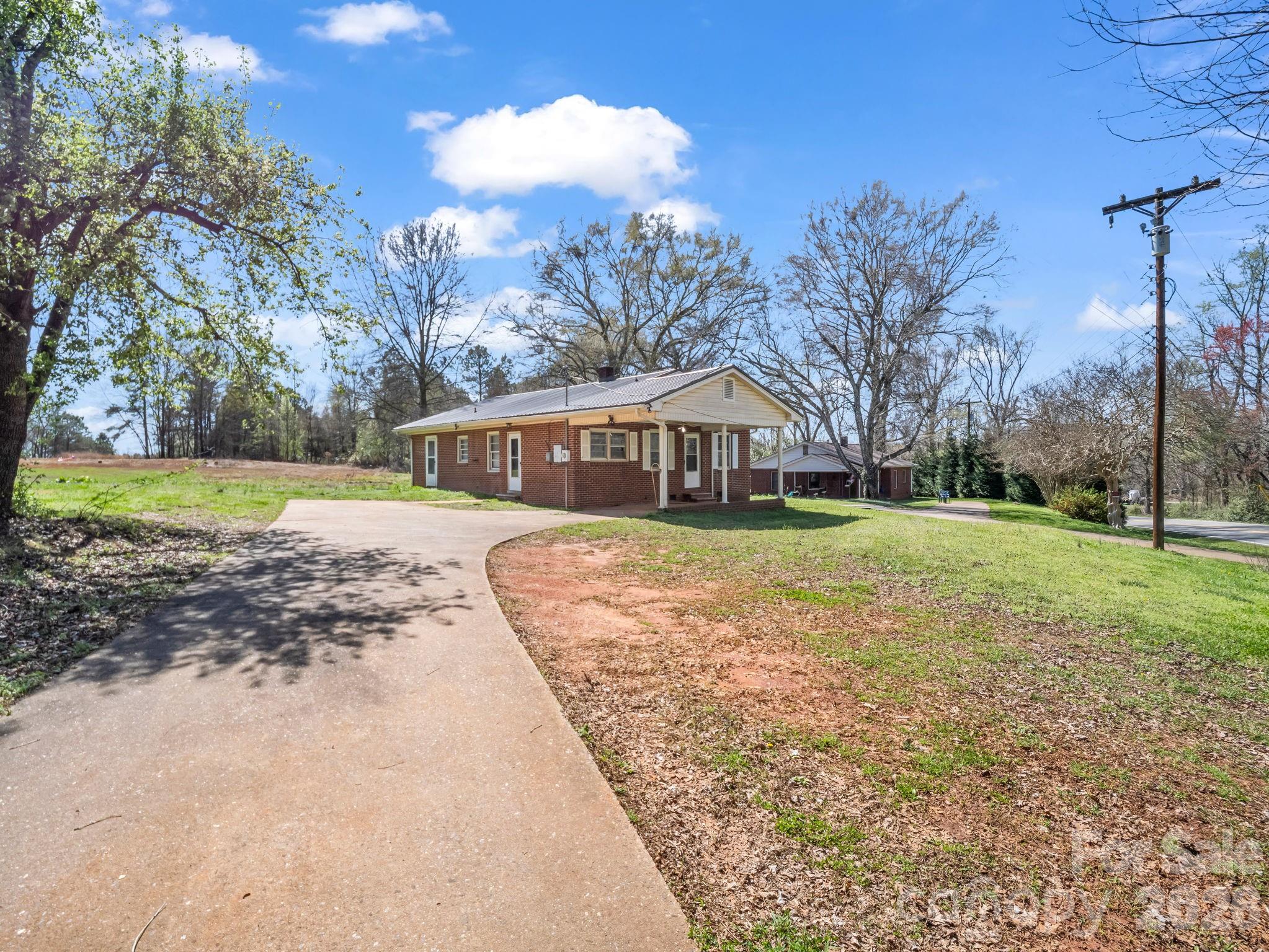 2333 Washburn Road Shelby, NC 28150 - Photo 3 of 34