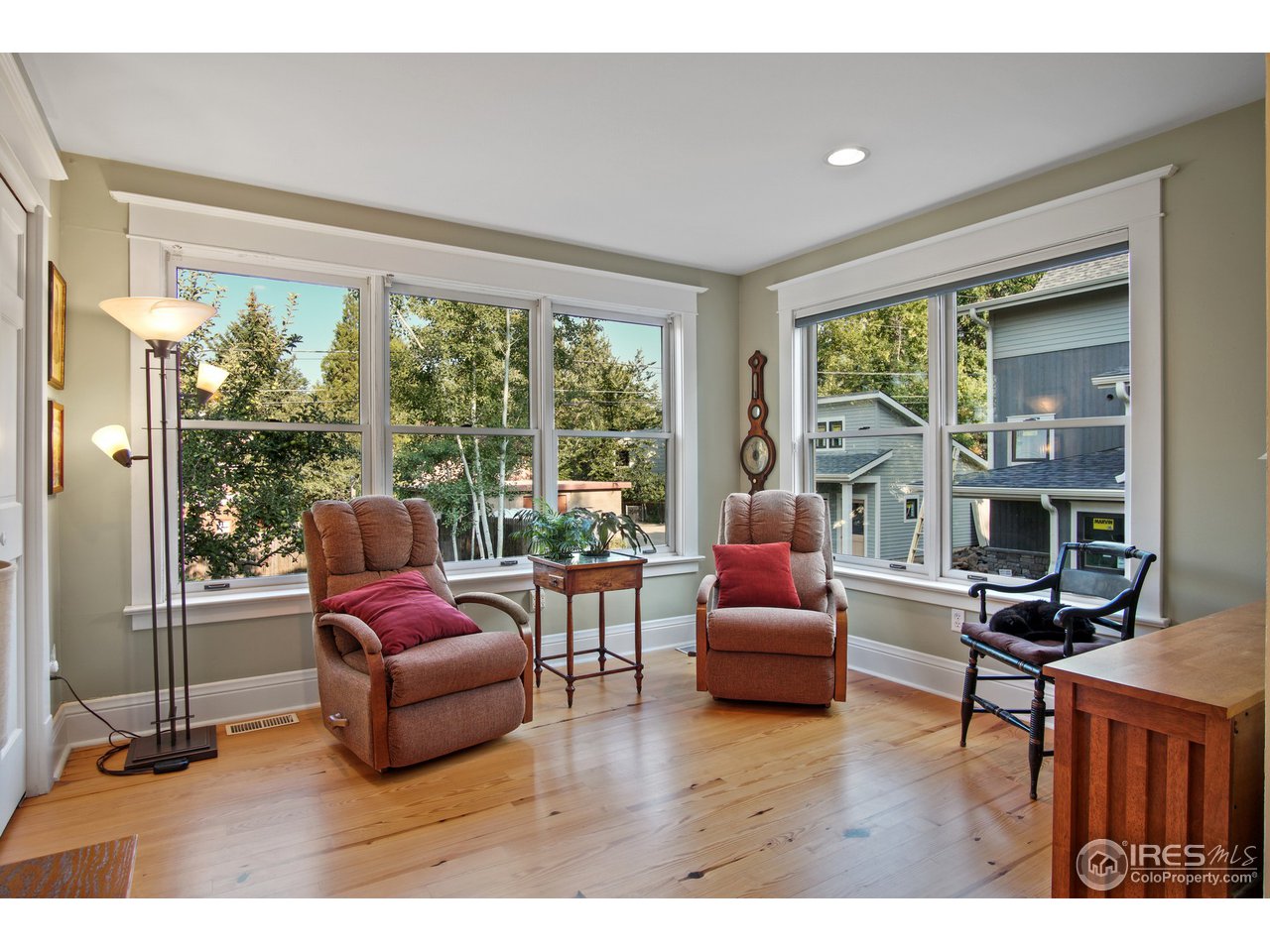 956 Grant Place Boulder, CO 80302 - Photo 9 of 32 Family room/sun room area