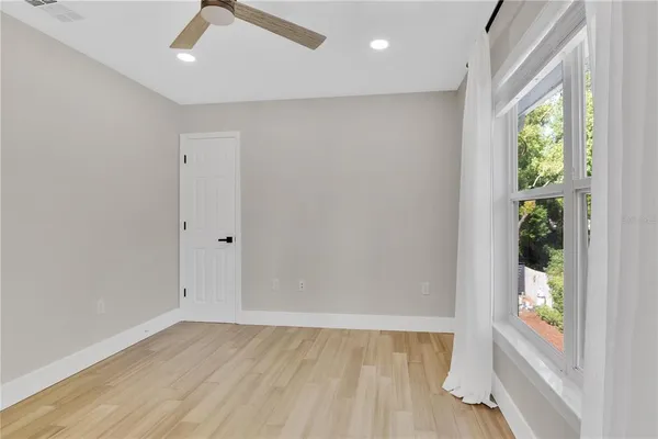 $1,225,000 | 109 East 12th Avenue, Windermere, FL 34786