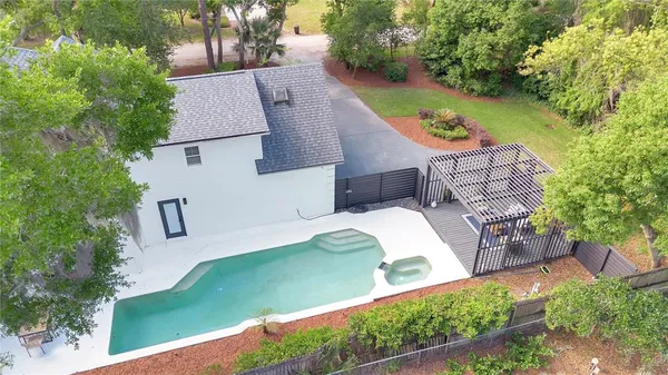 $1,225,000 | 109 East 12th Avenue, Windermere, FL 34786