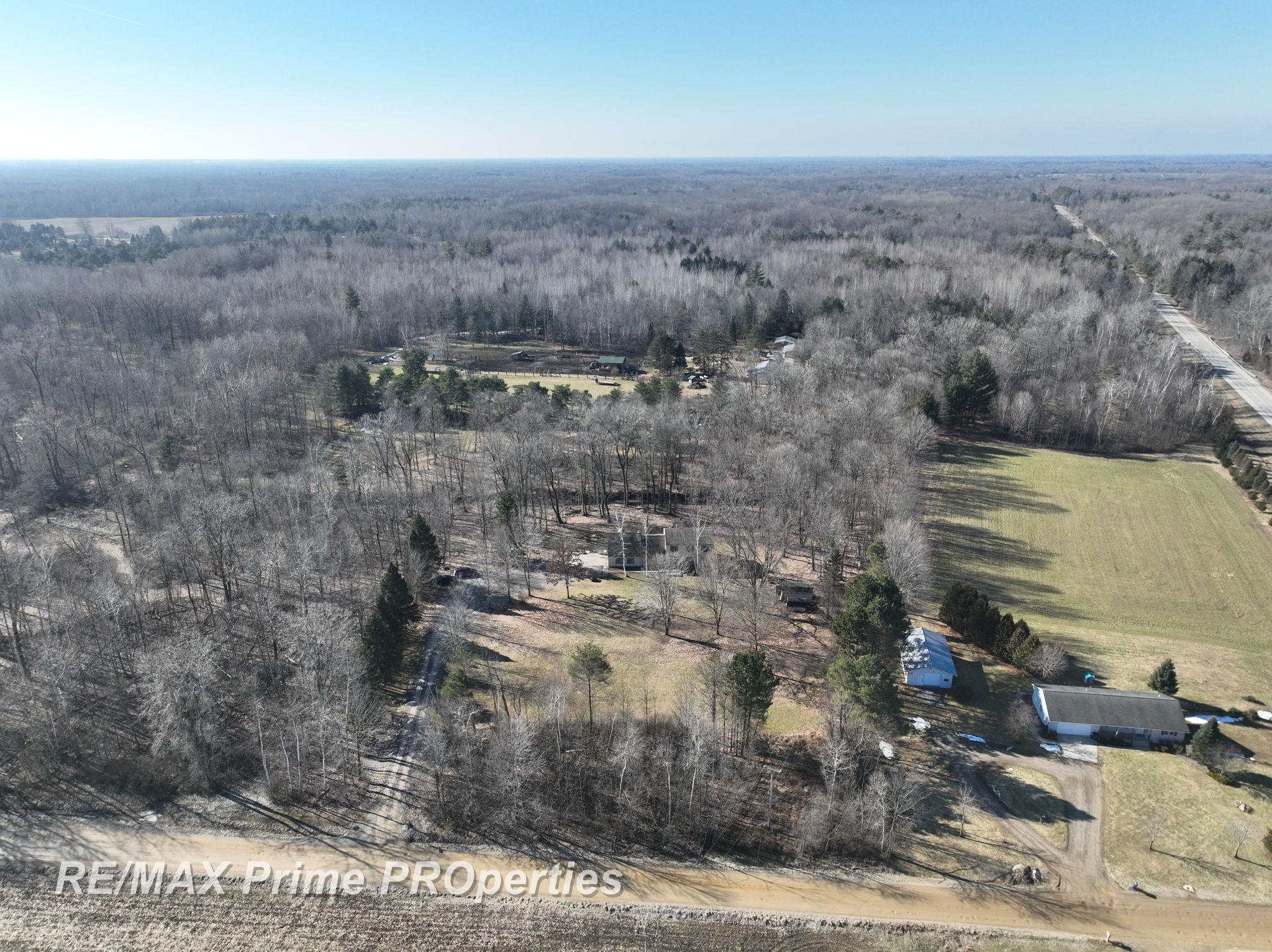 5770 Leix Road Mayville, MI 48744 - Photo 40 of 64 50133385-a3659f38-41e9-4085-b095-35db62368e26.JPG