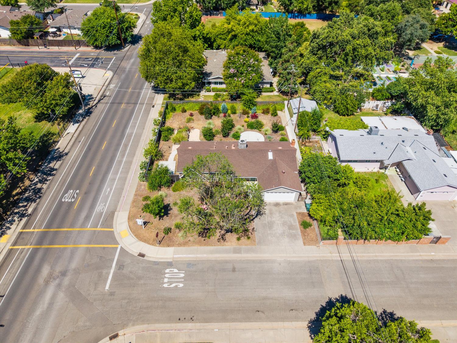 2101 Bircher Way Carmichael, CA 95608 - Photo 24 of 33