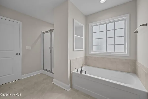 $393,400 | 811 Lendy Drive, Greenville, NC 27858