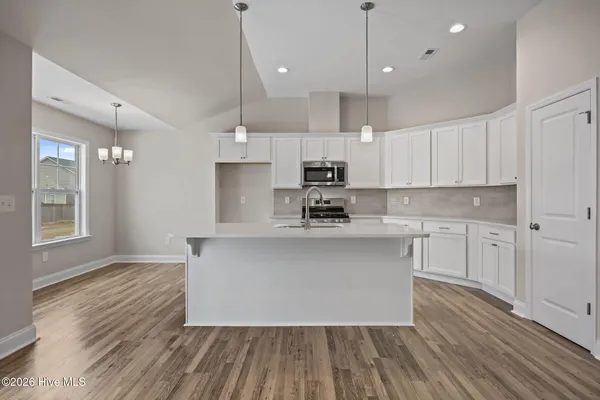 $393,400 | 811 Lendy Drive, Greenville, NC 27858