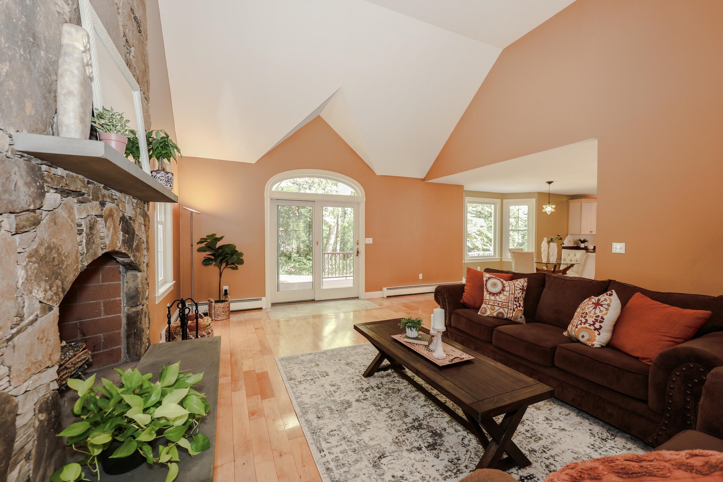 18 Nottingham Road Windham, NH 03087 - Photo 16 of 56