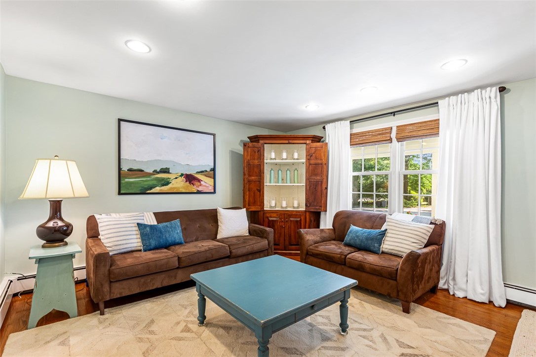 20 Terrace Drive Barrington, RI 02806 - Photo 17 of 47 Family Room