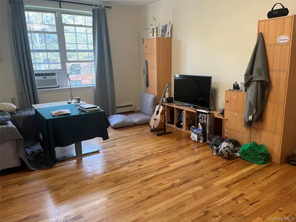 $3,150 | 208-11 41st Avenue, Unit 2 | Bayside