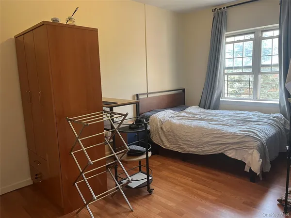 $3,150 | 208-11 41st Avenue, Unit 2 | Bayside