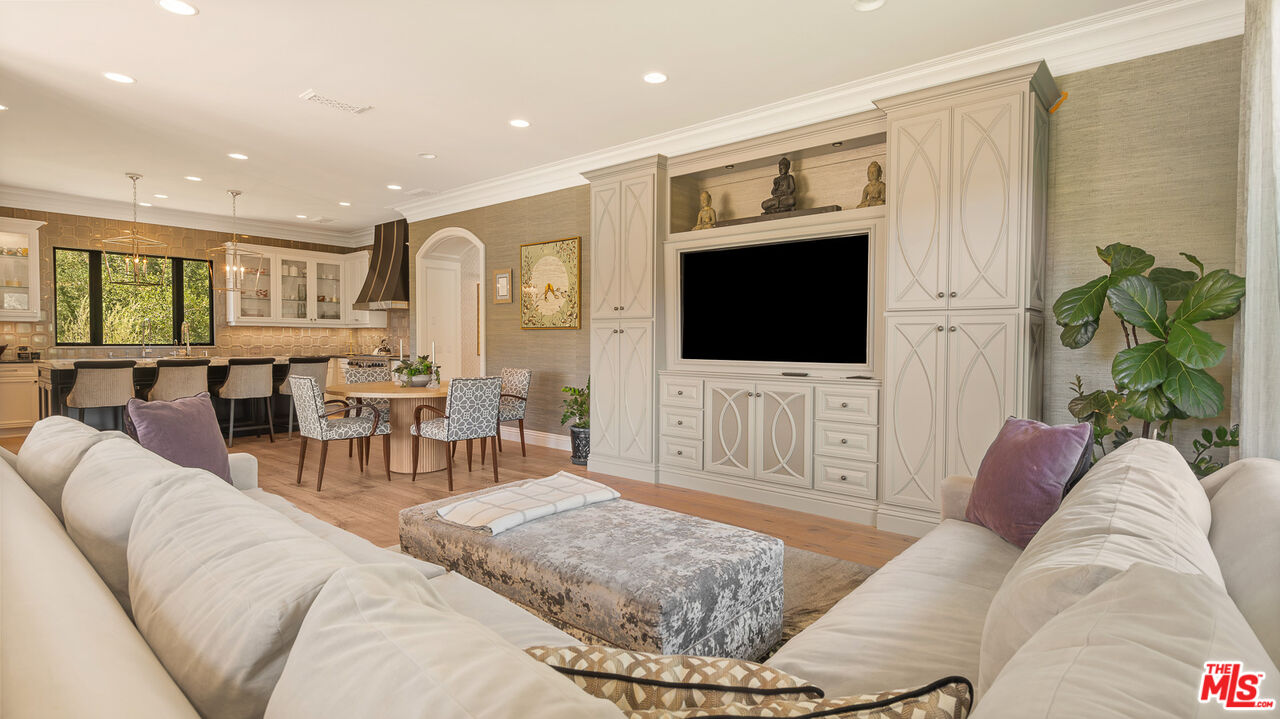 2691 Country Ridge Road Calabasas, CA 91302 - Photo 9 of 29 Gallery Image 9