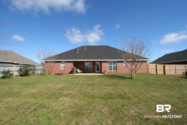 9651 Hampshire Court Mobile, AL 36695 - Photo 20 of 21 Back of house showing patio