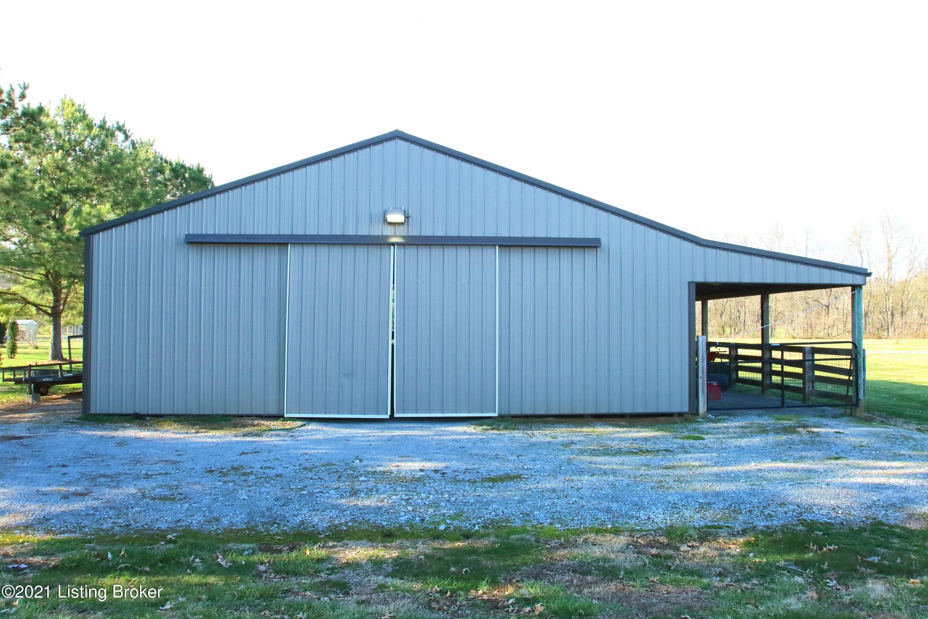901 Brashears Point Road Taylorsville, KY 40071 - Photo 57 of 61 Barn