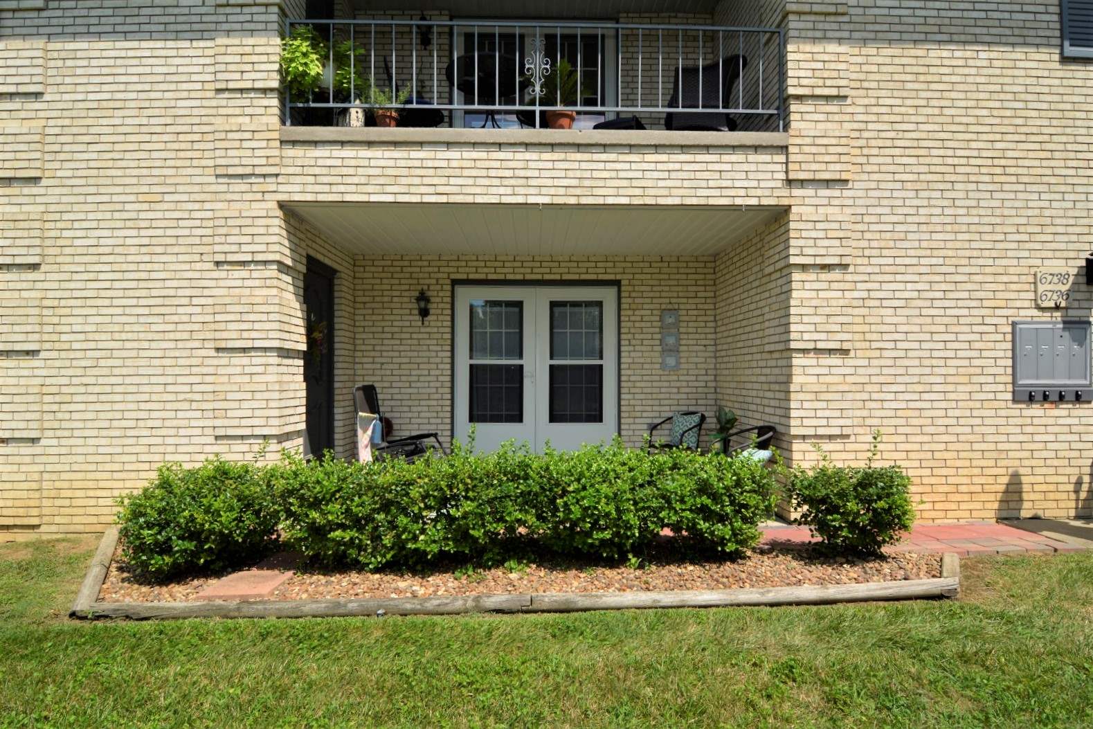 6736 Newburgh Road Evansville, IN 47715 - Photo 3 of 22 Gallery Image 3