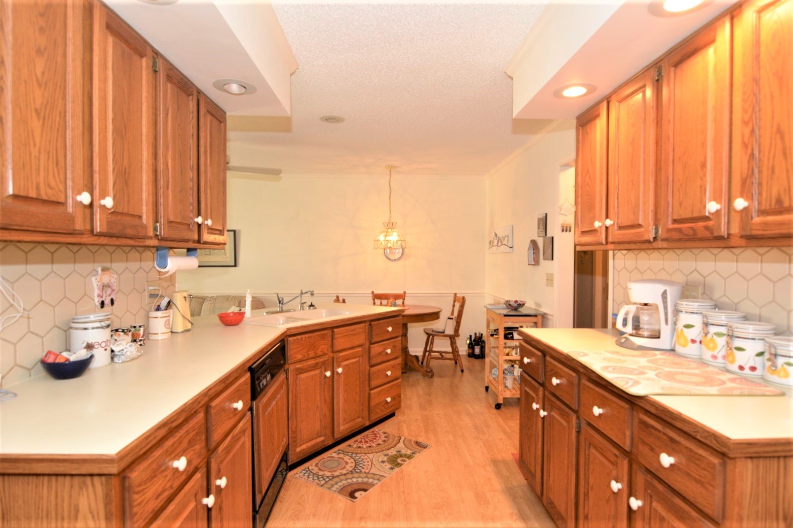 6736 Newburgh Road Evansville, IN 47715 - Photo 9 of 22 Gallery Image 9