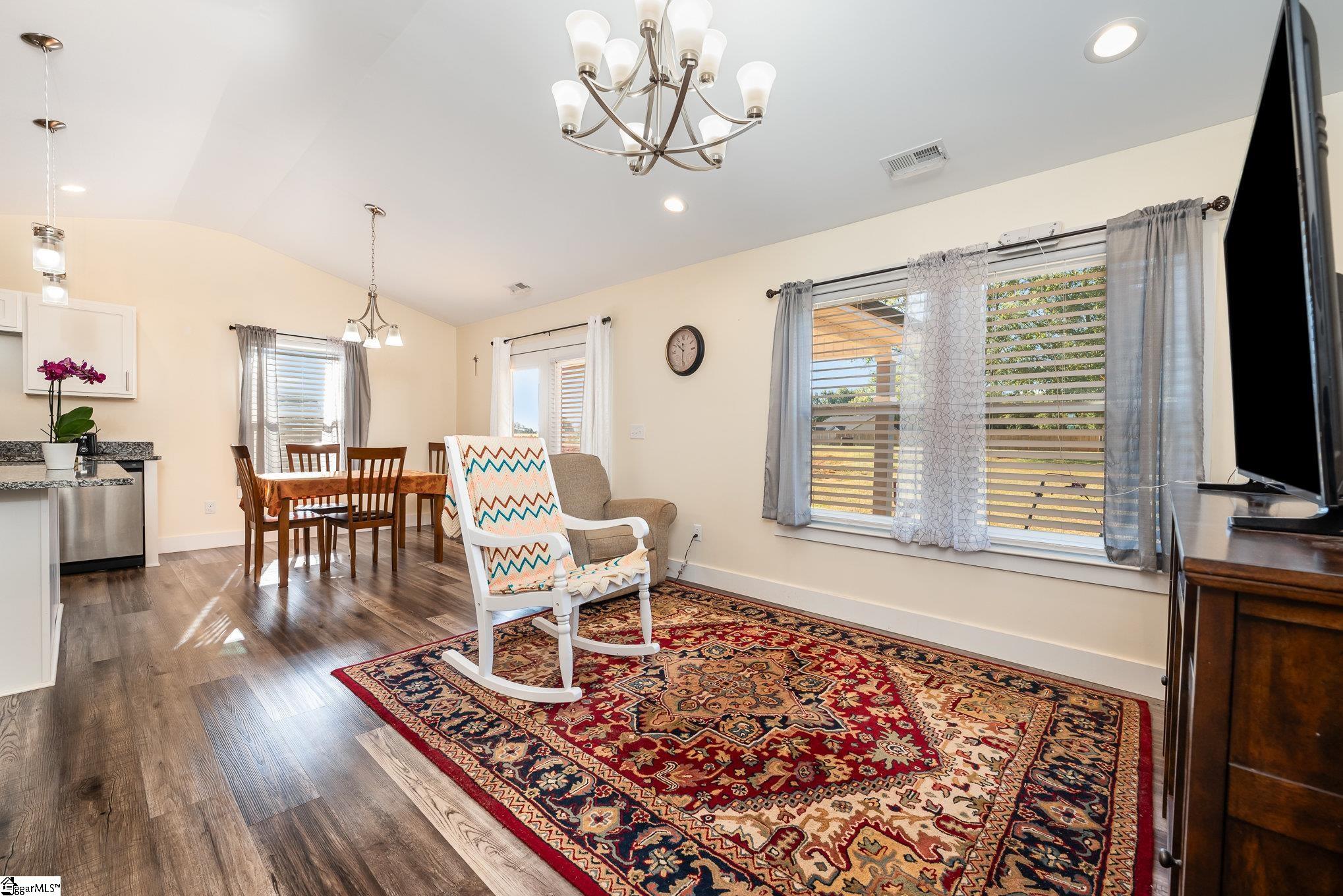 221 Aldrich Road Chesnee, SC 29323 - Photo 10 of 36