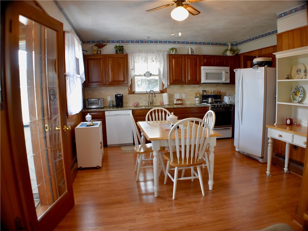 134 Carnation Street Woonsocket, RI 02895 - Photo 6 of 21 Gallery Image 6