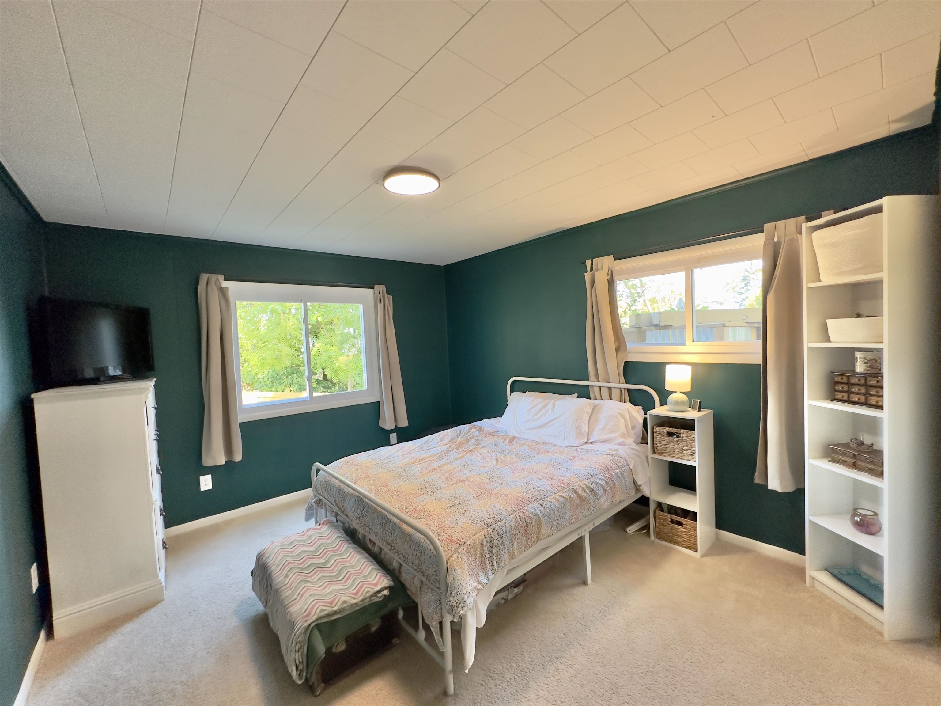 4305 Five Mile Road Williamsburg, MI 49690 - Photo 27 of 38 1916270-26.JPG