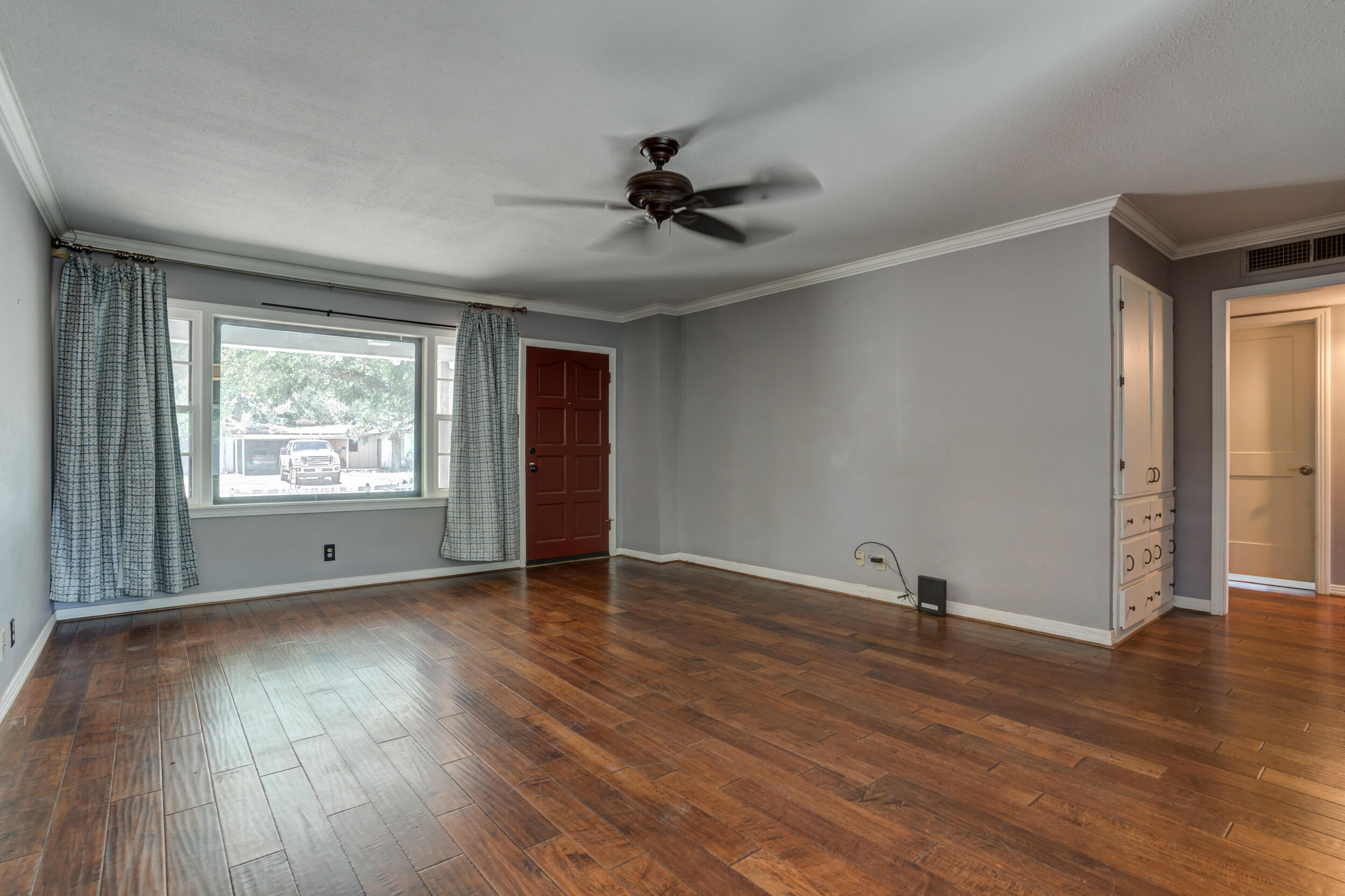 3605 41st Street Lubbock, TX 79413 - Photo 6 of 46 DSC05459_60_61_62_63