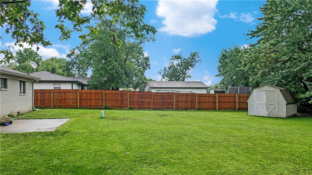 8645 Maze Road Indianapolis, IN 46259 - Photo 3 of 27 Gallery Image 3