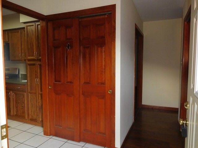 298 Seabury Road Bolingbrook, IL 60440 - Photo 8 of 36