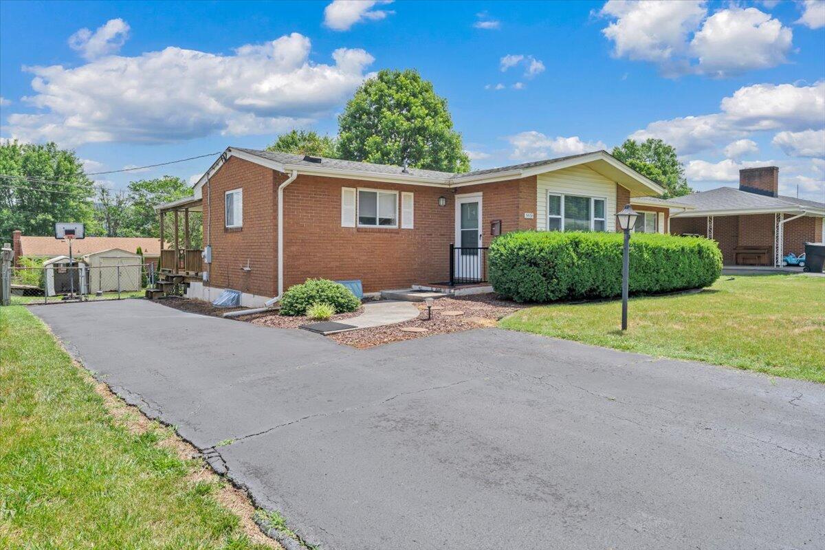 5531 Littleton Road Roanoke, VA 24012 - Photo 42 of 44 46-MIB06018