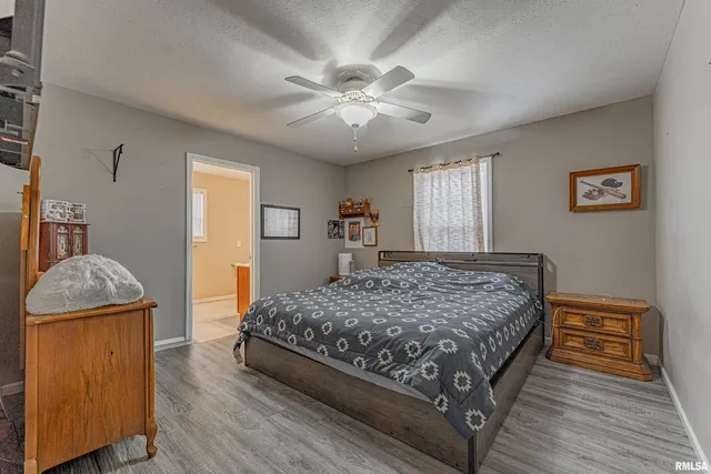 $239,000 | 2904 Breezewood Boulevard, Bloomington, IL 61704