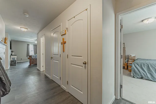 $239,000 | 2904 Breezewood Boulevard, Bloomington, IL 61704