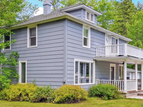 $599,000 | 804 Chebomnicon Road, La Pointe, WI 54850