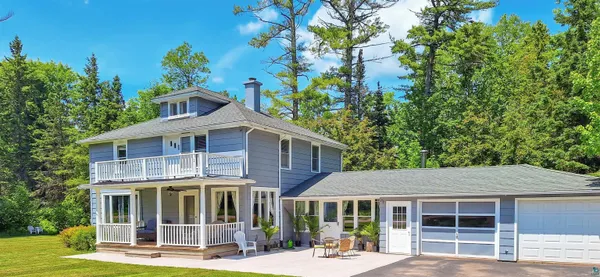 $599,000 | 804 Chebomnicon Road, La Pointe, WI 54850
