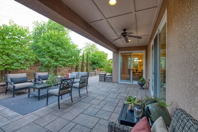 $798,000 | 1609 Piccadilly Lane, Clovis, CA 93619