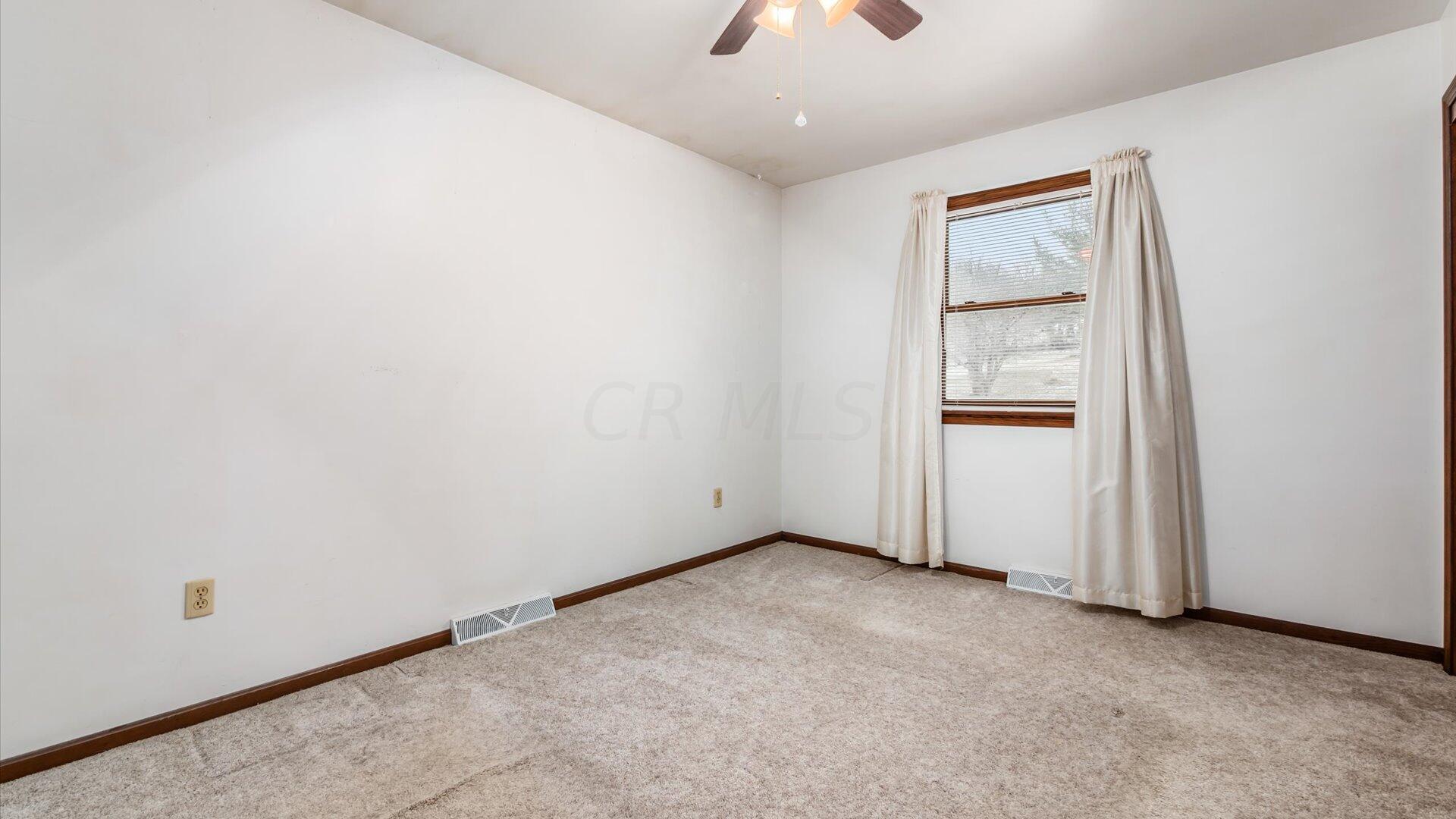 1055 West Union Road Norwich, OH 43767 - Photo 21 of 37 22-z 1055 W Union040