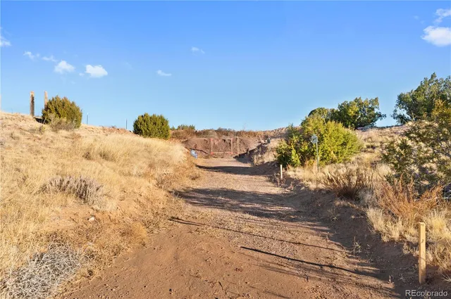 $149,999 | 725 Van Egmond Drive, Penrose, CO 81240