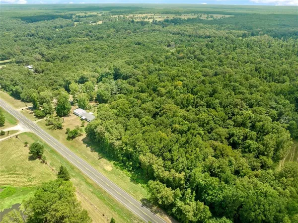 a view of a green field with lots of green space