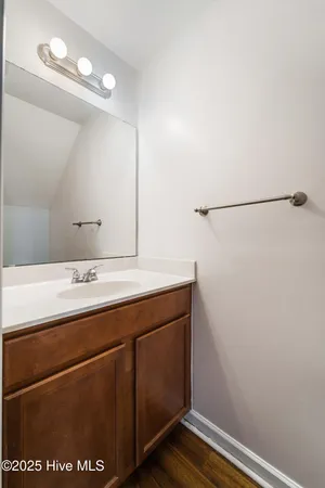 $1,295 | 203 Lanieve Court, Unit 12, Hubert, NC 28539