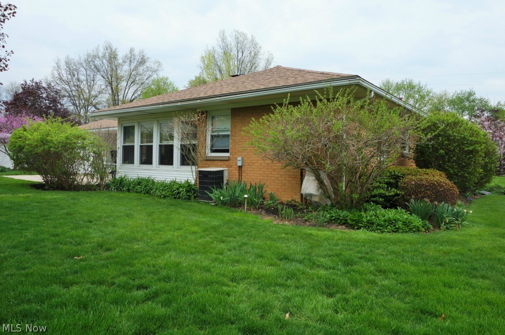 547 Overwood Road Akron, OH 44313 - Photo 5 of 5