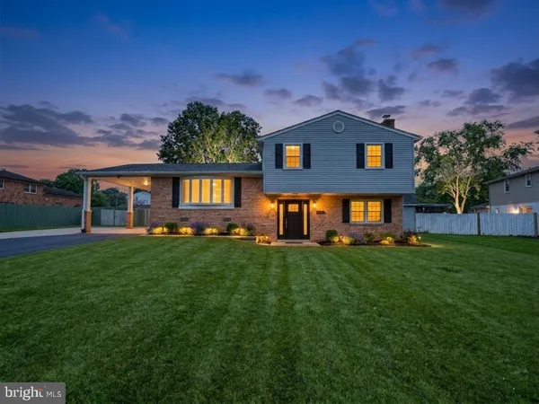 $480,000 | 9017 Holly Avenue, Waldorf, MD 20601