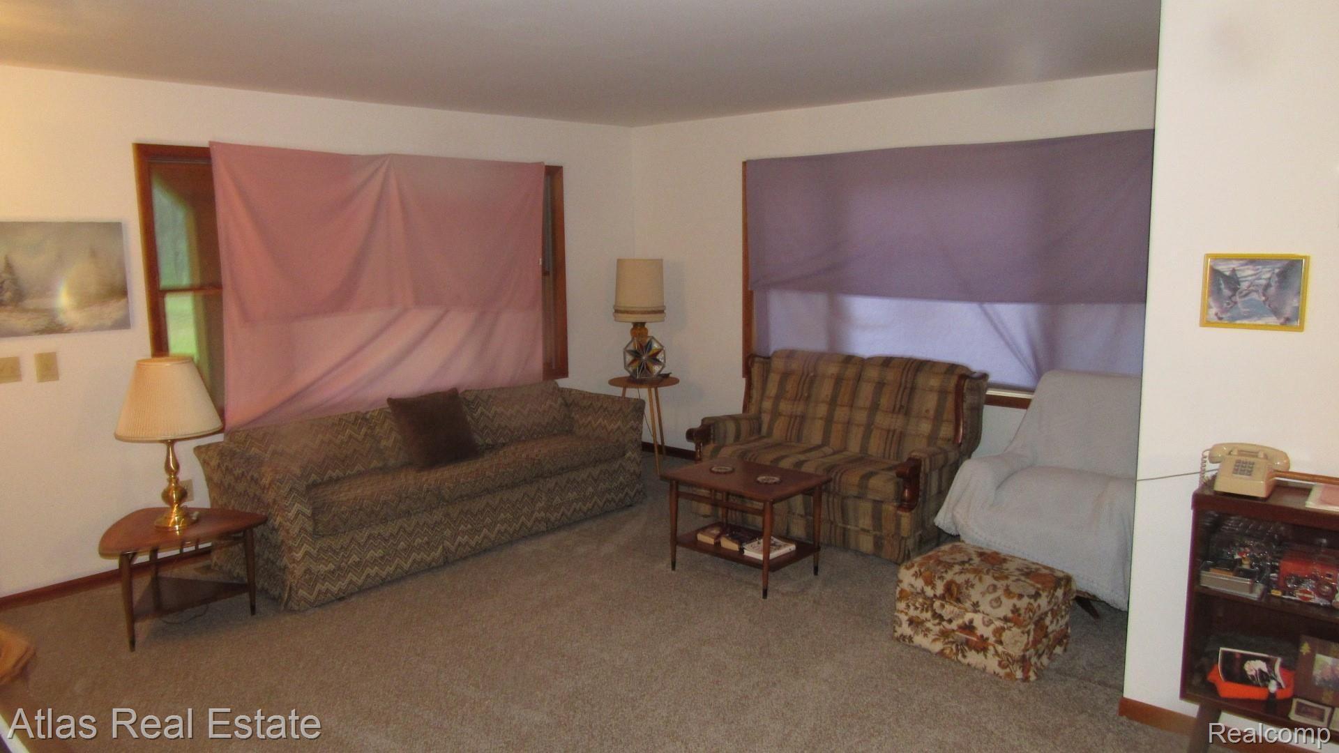 5419 Curtis Road Hale, MI 48739 - Photo 10 of 21 IMG_2930.JPG