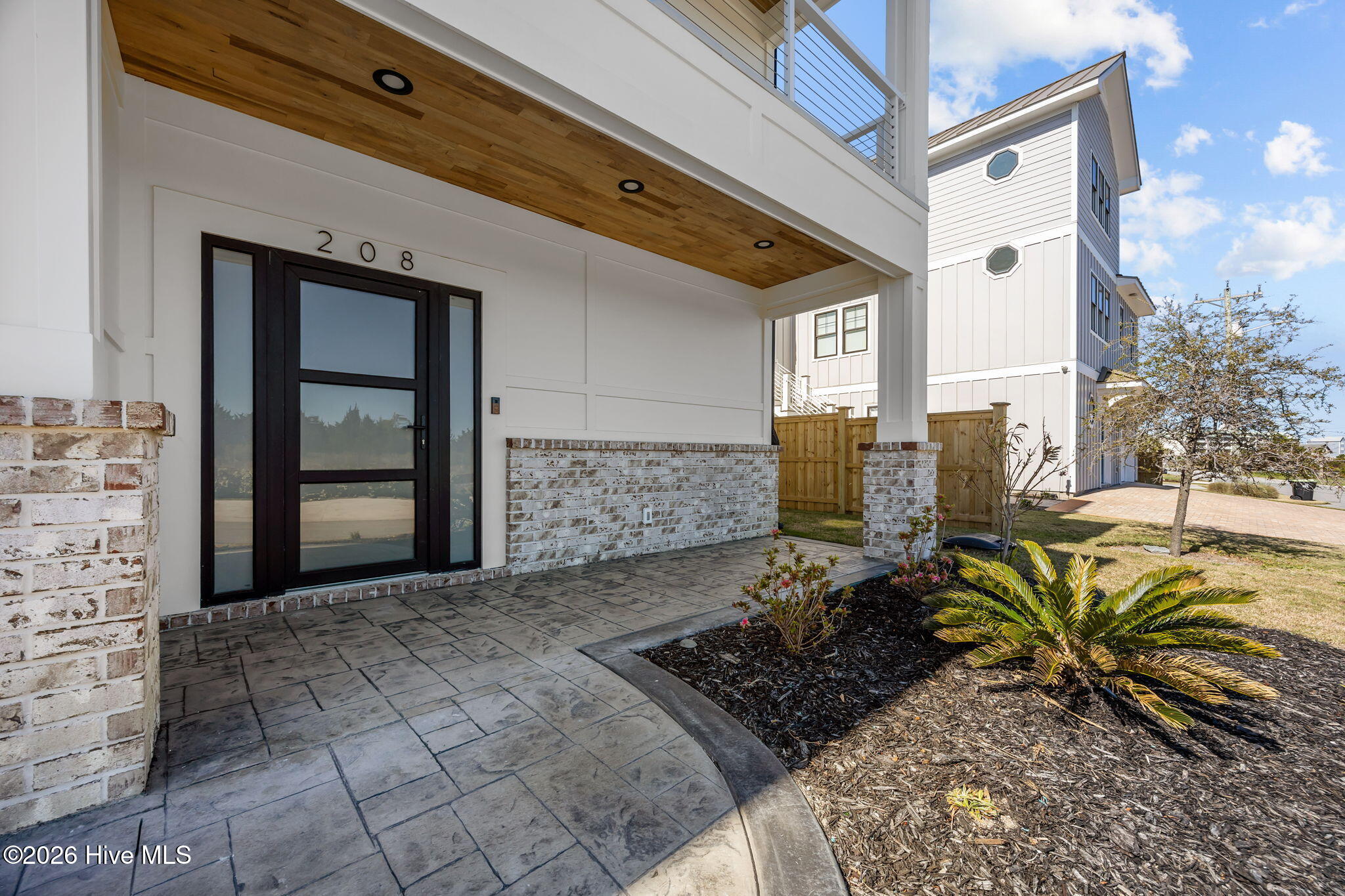 208 Radio Island Road Morehead City, NC 28516 - Photo 5 of 80 4-web-or-mls-208 Radio Island 004