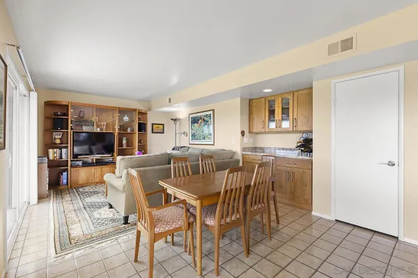 $6,750 | 1012 Santa Florencia, Solana Beach, CA 92075