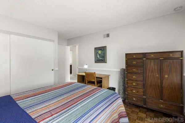 $6,750 | 1012 Santa Florencia, Solana Beach, CA 92075